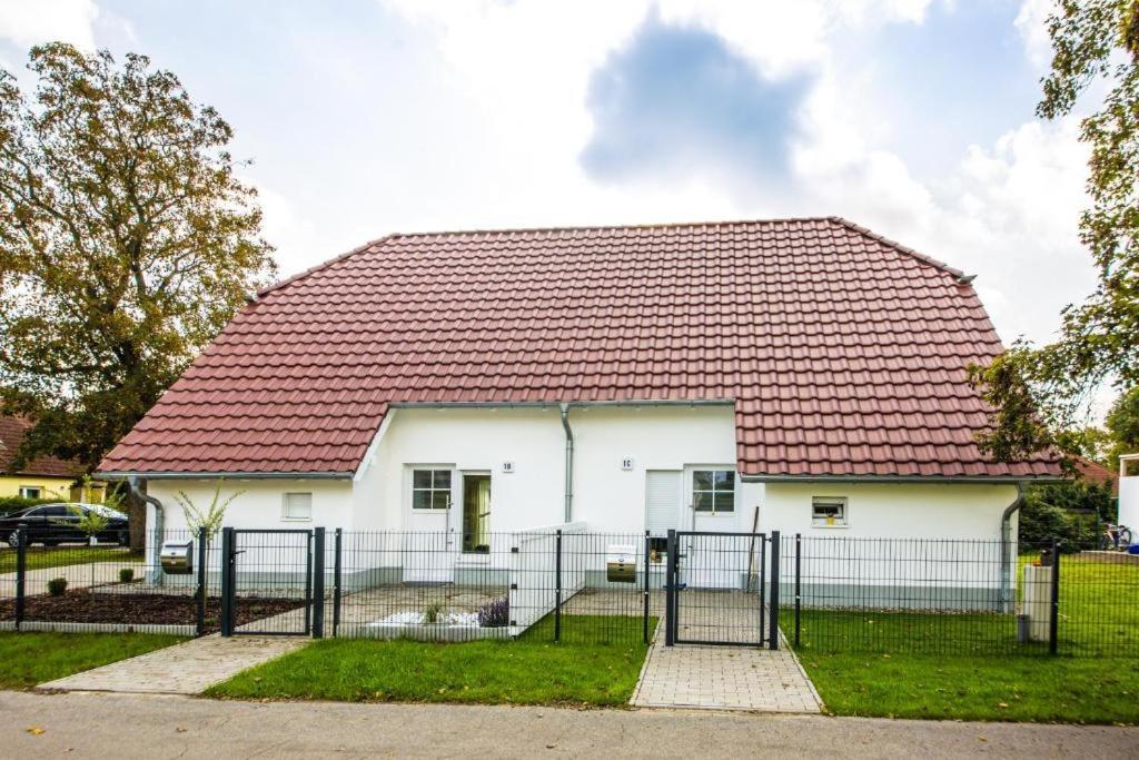 Ferienhaus 2 Achterwasser-Findling Usedom Lutow Exterior foto